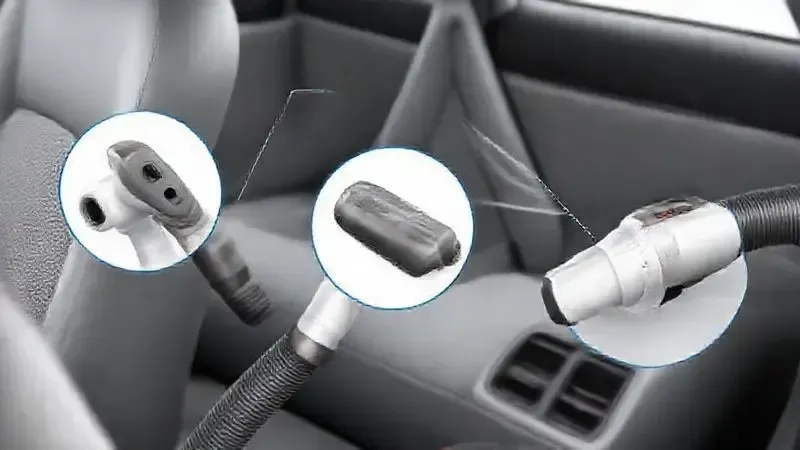 Ilustração 3D dos acessórios de um aspirador de pó para carro, como bicos e escovas, limpando cantos difíceis de um veículo.